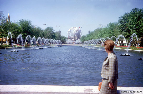 photo de NY 1964 World fair pour le 300eme aniversaire du nom de NY, 52 millions de visiteurs