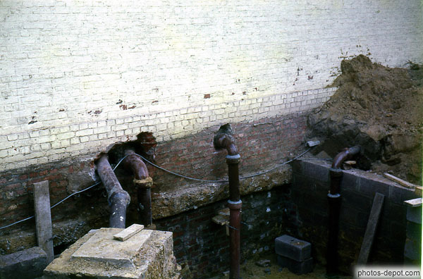 Tuyaux d'évacuation Inconnu, Photo 1970