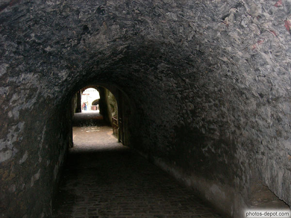 photo d'accès au fort par le tunnel