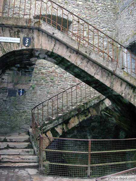 photo d'escalier Vauban monté en pierres sèches