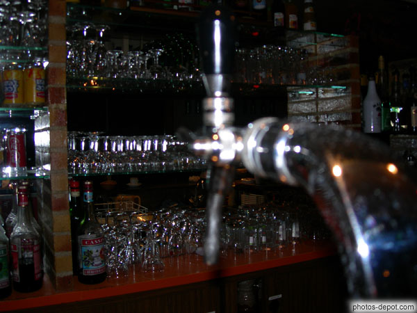 photo de verres de bar