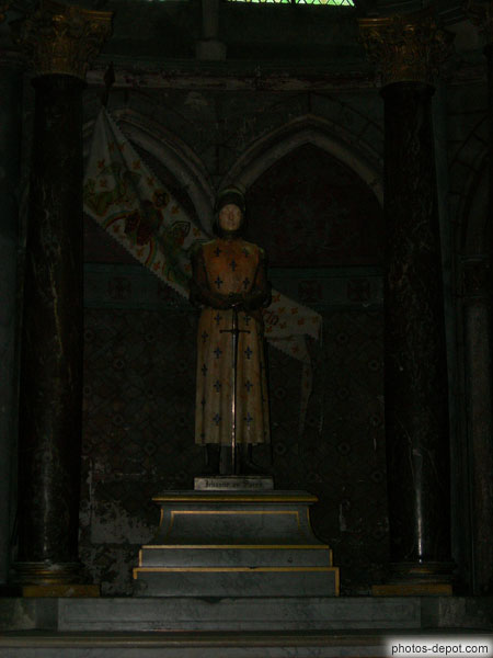 photo de Jeanne d'Arc debout