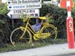 Pancarte vieux vélo jaune bike service / Belgique, Bruxelles, Forest