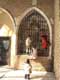 enfants grimpent  sur la grille / France, Pyr�n�es Orientales, Perpignan