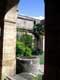 Puits du clo�tre en pierres roses, Abbaye de Lagrasse