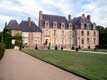 Batiments du chateau la ferté St Aubin