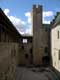 Cour du midi et tour Pinte, plus haute tour du chateau / France, Languedoc Roussillon, Carcassonne