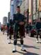 Soldats irlandais au bignou et kilt / Canada, Quebec, Montreal, fÃªte de St Patrick