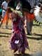Jeune indien en costume violet / Canada, Kahnawake