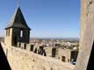 Chemin de ronde suplombant la ville neuve de Carcassonne