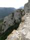Falaises escarpées sur lesquelles est bati le chateau cathare / France, Languedoc Roussillon, Perpertuse