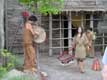 Fille indienne dansant au son du tambour / Canada, Wendake, village Hurons