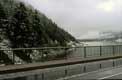 pont gel� au dessus du lac