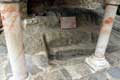 Tombe du Comte de Cerdagne Guifred II et tombe de son épouse creusés à même le roc