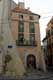 Peinture en trompe l'Oeil sur mur de maison / France, Languedoc Roussillon, Perpignan