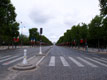 Les Champs vide le 8 mai / France, Paris, Champs Elysees