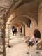 Passage sous les arcades / France, Languedoc Roussillon, Salses