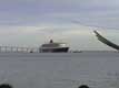 Queen Mary 2 quitte la France sous les avions de la patrouille de France / France, Bretagne, St Nazaire