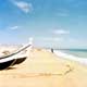 barque et son ancre sur la plage