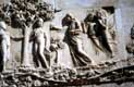 Dieu suivi de 2 anges prÃ©sentant l'arbre interdit Ã  Adam et Eve, Bas relief / Italie, Orvieto